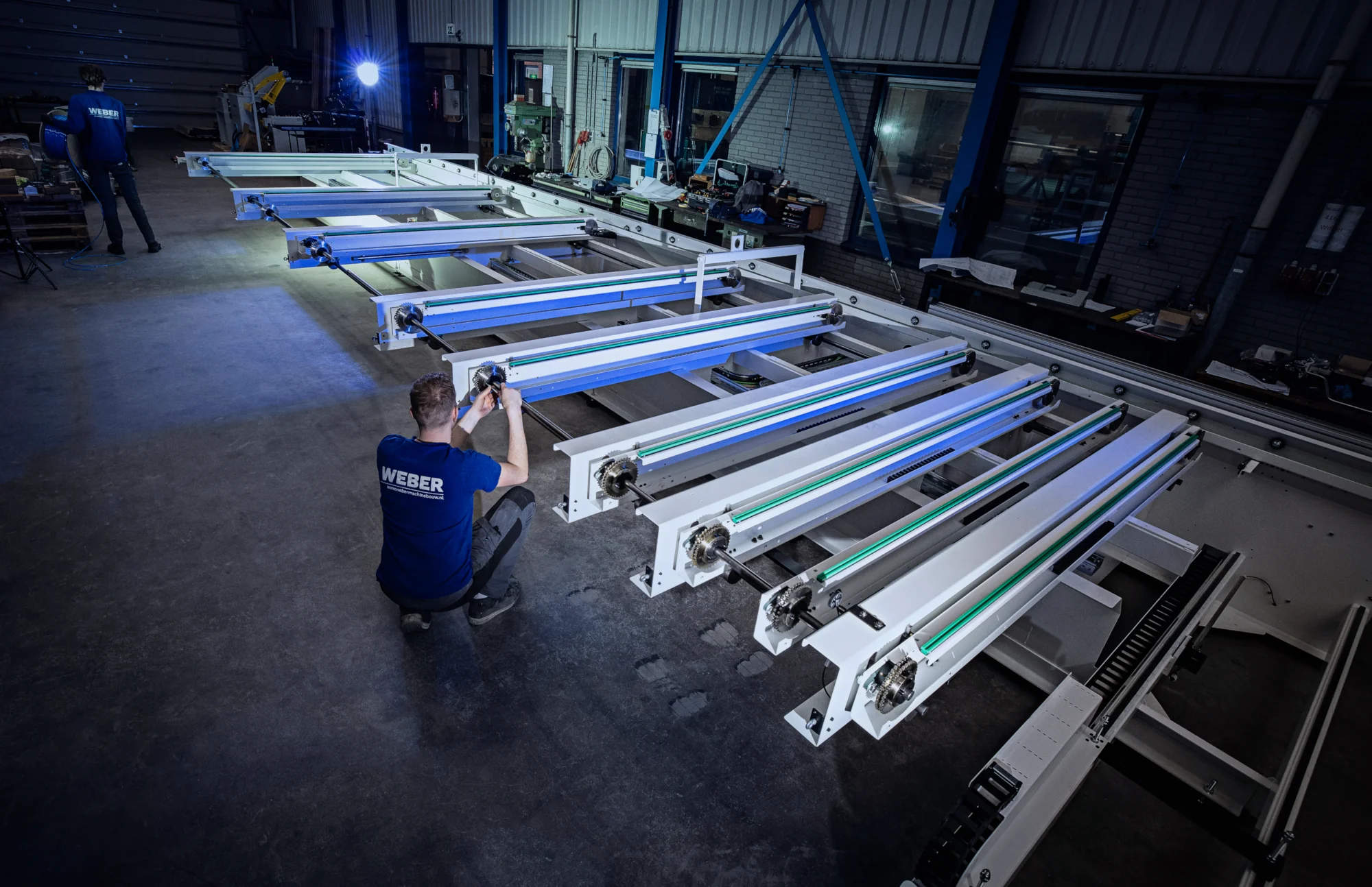 automatisch-invoerstation-voor-sandwich-panelen-aanslag-nuldrukkers